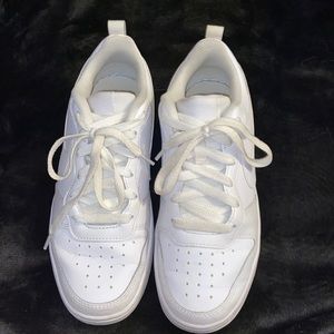 Women’s size 6 nike sneakers